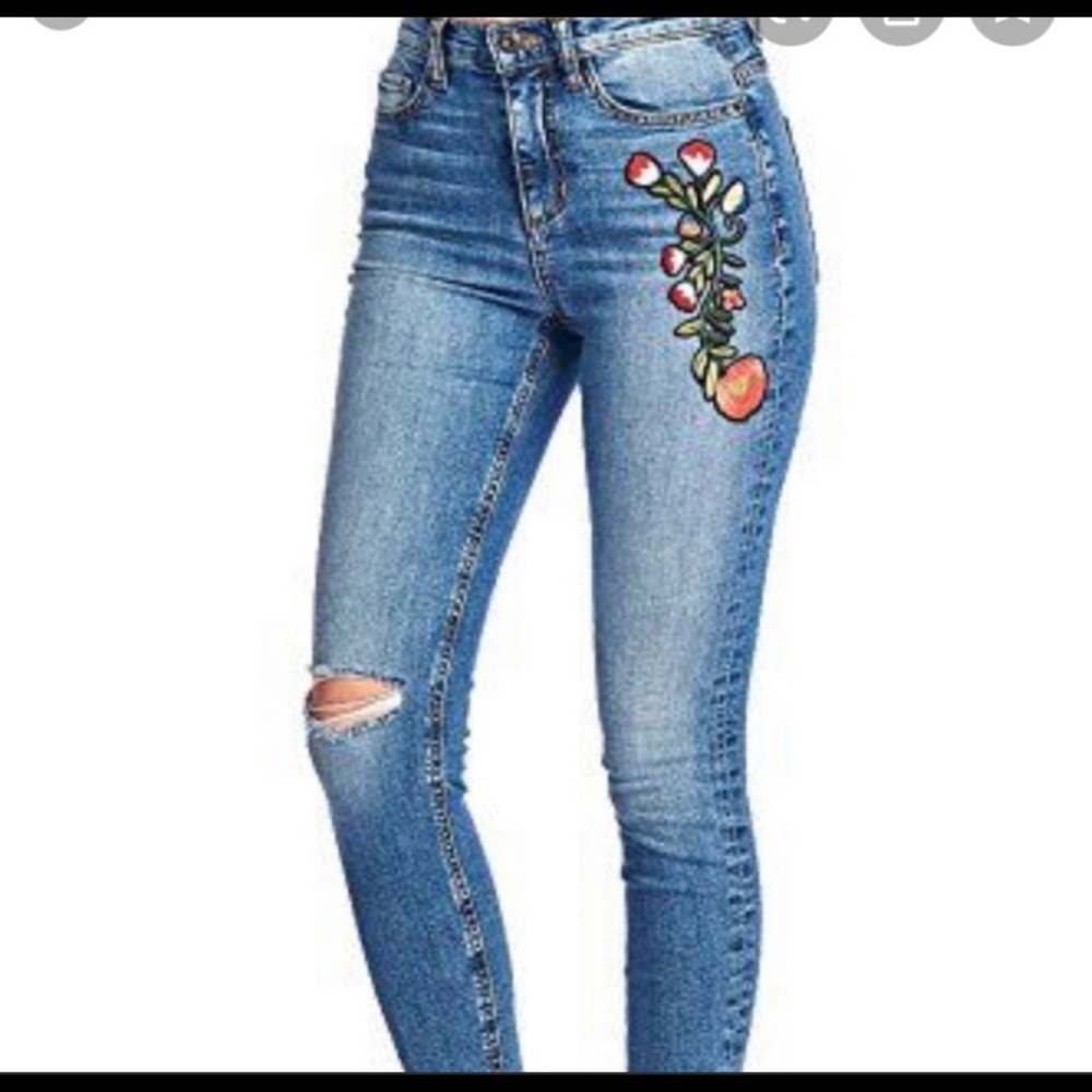 Floral Embellished High Rise Distressed Jeans